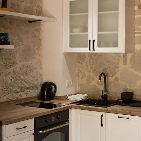 Dom wakacyjny Stone House Marinko - Free Parking Tučepi