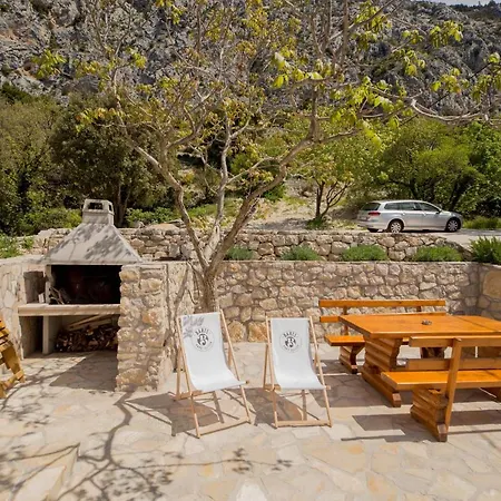 Dom wakacyjny Stone House Marinko - Free Parking