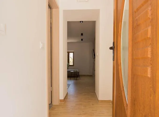 Stone House Marinko - Free Parking بيت للعطل *