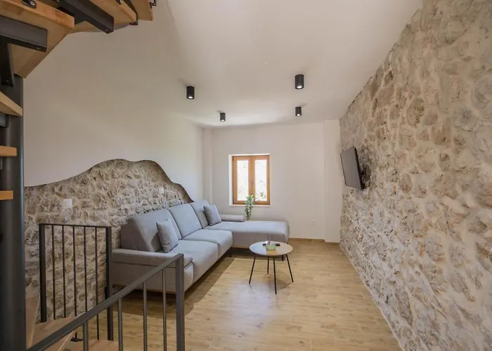 Stone House Marinko - Free Parking بيت للعطل