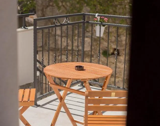 Stone House Marinko - Free Parking بيت للعطل *