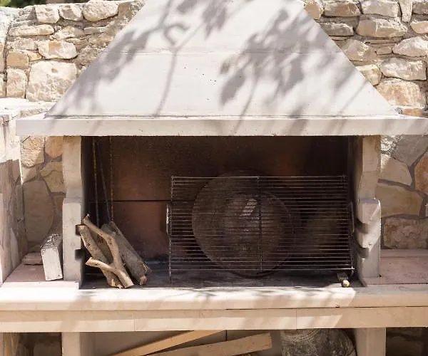 Stone House Marinko - Free Parking بيت للعطل *