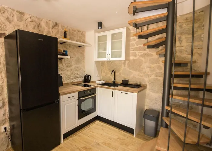 Stone House Marinko - Free Parking